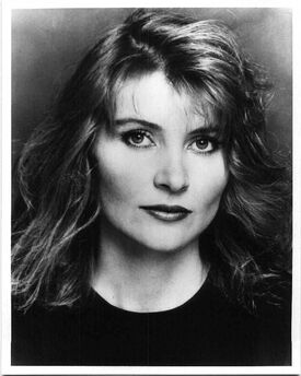 Beth broderick headshot-5840.jpg
