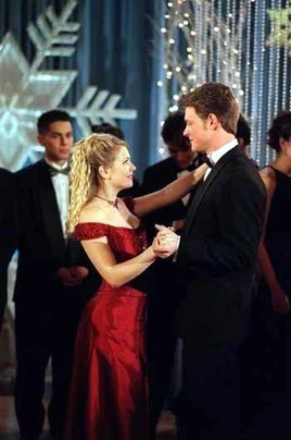 Harvey-and-Sabrina-at-the-Dance-sabrina-the-teenage-witch-11719934-350-528