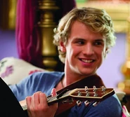 Freddie Stroma as Maxon