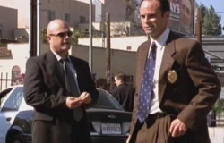 2x09-vic-shane-dets