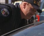 2x01 Us-customs-officer