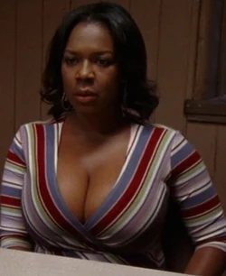 7x01 Lorena sitting-in-interrogation