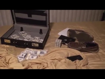 All of the items inside of the briefcase.