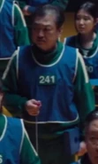 Player 241 listens to Player 192.