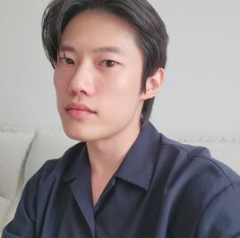 Shin Joo-Hwan