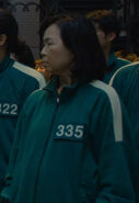 Player 335 listening to Jung Min-tae