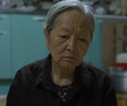 Gi-hun mother