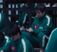 Player 039 eating.