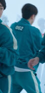 Player 062 grabbing the #04 vest