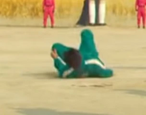 Player 078 being shot by one of the snipers