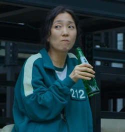 where did player 212 hide her cigarettes Han Mi-nyeo | Squid Game Wiki where did player 212 hide her cigarettes Han Mi-nyeo | Squid Game Wiki