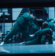 Lee Seung-won attacking Player 359