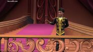 Li Sings Goodbye in the English Version.