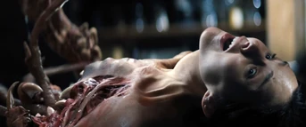 Vlcsnap-2011-12-30-07h02m41s215.png (1.28 MB) Juliette's other now useless appendages now hang limply from the new form.