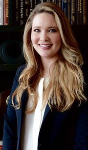 Sarah J. Maas.jpg
