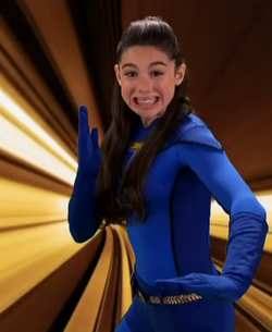 Phoebe Thunderman/Gallery  Phoebe thunderman, Kira kosarin, Dark makeup  looks