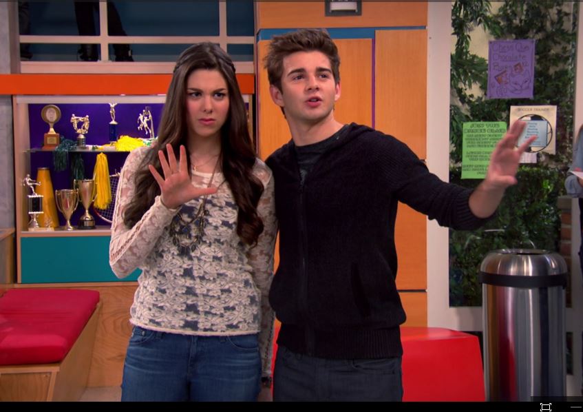 Phoebe vs. Max, Wiki The Thundermans