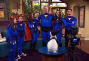 Colosso Takes Thundermans Family Picture