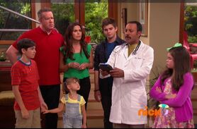 Dr. Ouch scans Chloe.