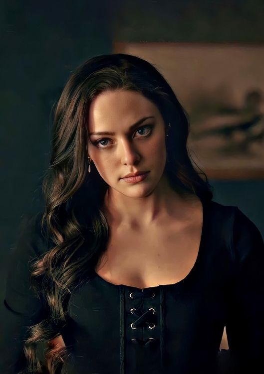 Esther Mikaelson, Wiki