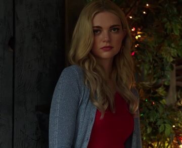 Lizzie Saltzman, Wiki