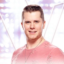 TheVoice-S16-Artist-Bio-Image-Gyth-Rigdon-Bio