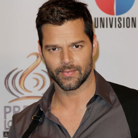 Ricky-Martin-9542230-1-402