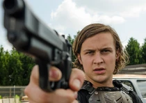 The-walking-dead-episode-702-ben-miller-935.jpg (194 kB)