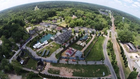 Alexandría visto desde afuera.