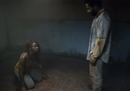 The-walking-dead-1013-michonne-gurira-virgil-carrol-935-005.jpg (319 kB)