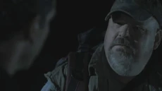 Otis a punto de ser condenado por Shane.