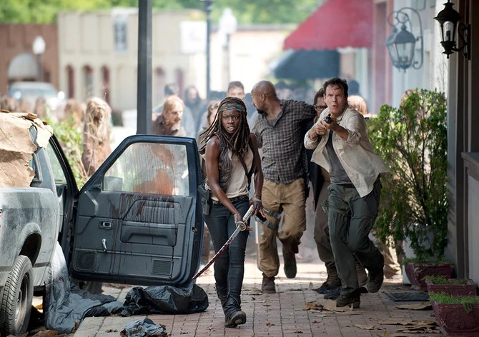 The-walking-dead-episode-603-michonne-gurira-2-935