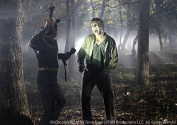 Un zombificado Randall atacando a Glenn.