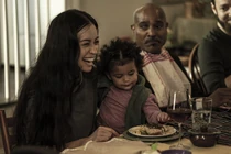 TWD-1124-Rosita-Espinoza-and-Coco.jpg (283 kB)