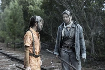 Fear-the-walking-dead-803-009.jpg (353 kB)