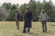 The-walking-dead-episode-1014-look-at-the-flowersl-promotional-photo-20