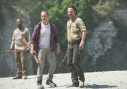 The-walking-dead-season-6-first-look-morgan-james-rick-lincoln-935