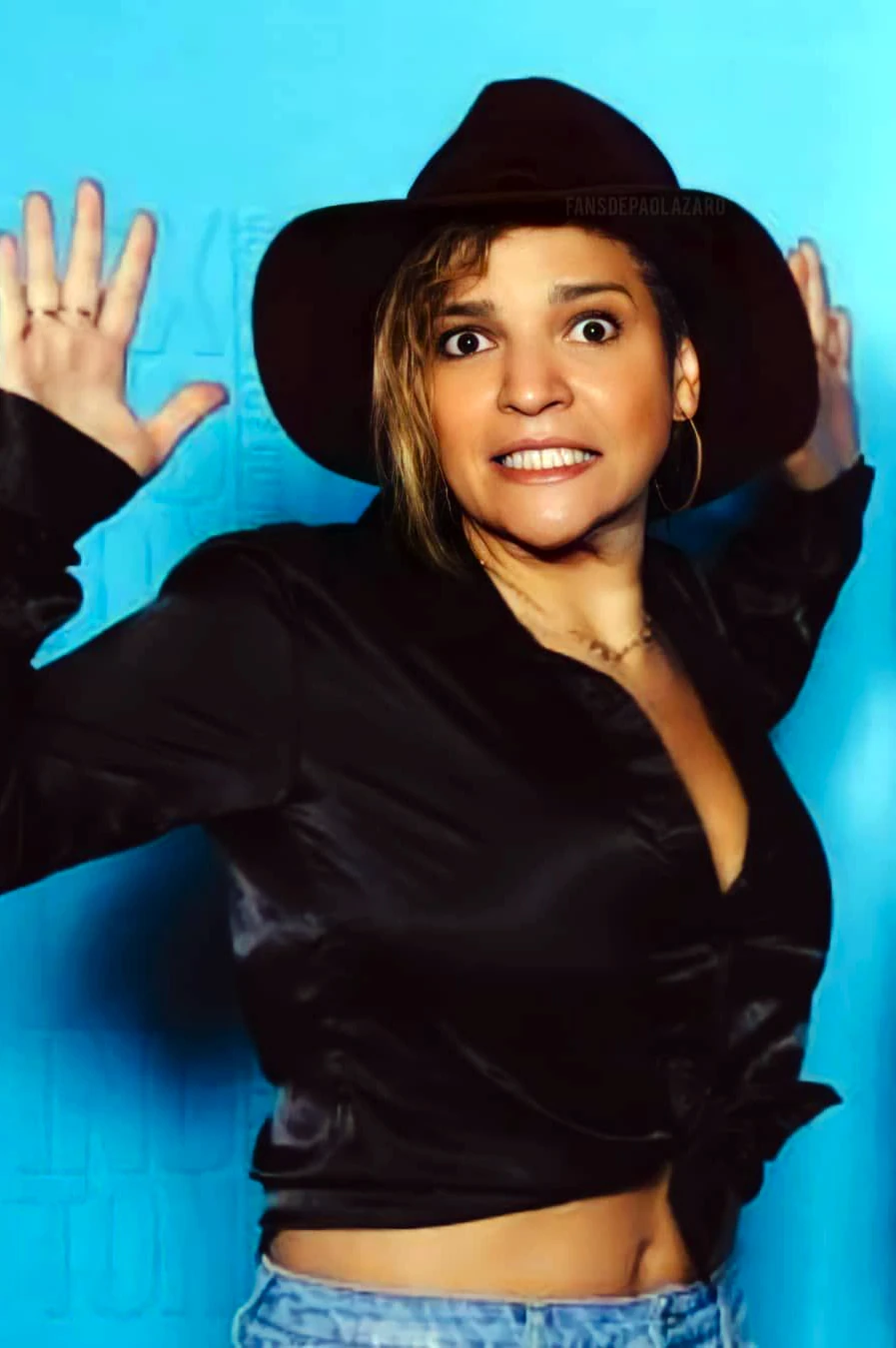 Paola Lázaro The Walking Dead Wiki Fandom