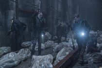 The-walking-dead-s11e01-acheron-part-i-085.jpg (2,45 MB)
