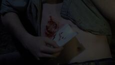 Suicidio para evitar reanimación tras ser mordido por un caminante.