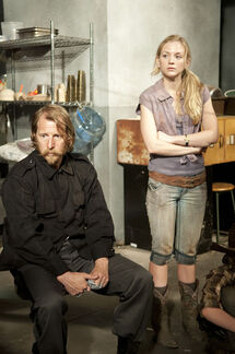 Emily Kinney en el episodio "Home" de la Temporada 3