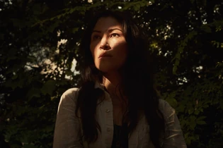 TWD10 SHADOW YUMIKO 2566 RT 01.jpg (114 kB)