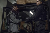The-walking-dead-s11e01-acheron-part-i-081.jpg (2,01 MB)