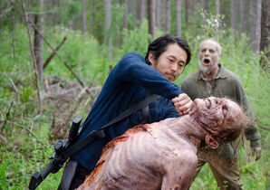 Steven Yeun en el episodio "Not Tomorrow Yet" de la Temporada 6