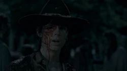 Carl siendo disparado en el ojo por Ron.