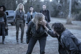 Fear-the-walking-dead-811-058