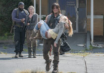 TWD-508-daryl-reedus-beth-kinney-935