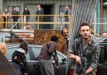 The-walking-dead-episode-801-aaron-marquand-3-935.jpg (241 kB)