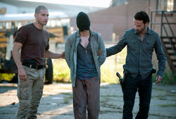Randall a punto de ser liberado por Shane y Rick