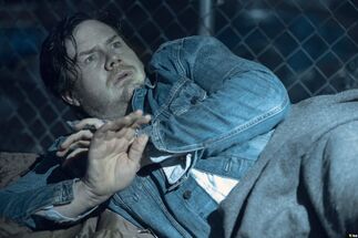 Josh McDermitt en el episodio "Acheron: Part II" de la Temporada 11